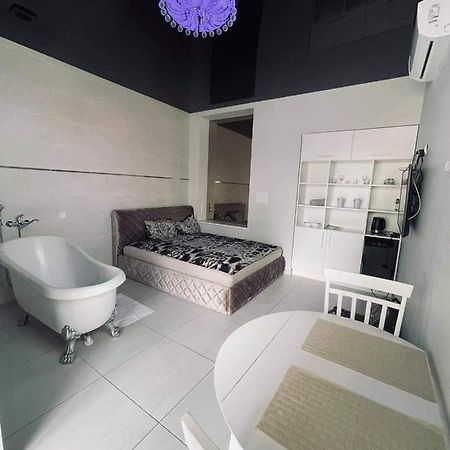 Romeo Vip Apartamentai Panevėžys Exteriör bild