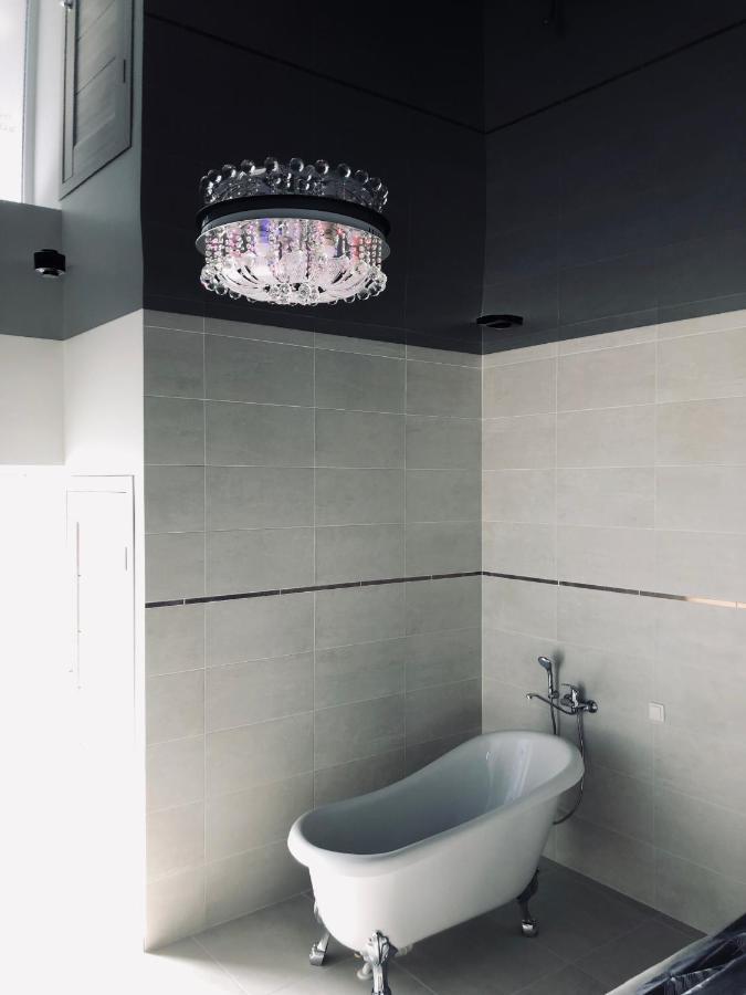 Romeo Vip Apartamentai Panevėžys Exteriör bild